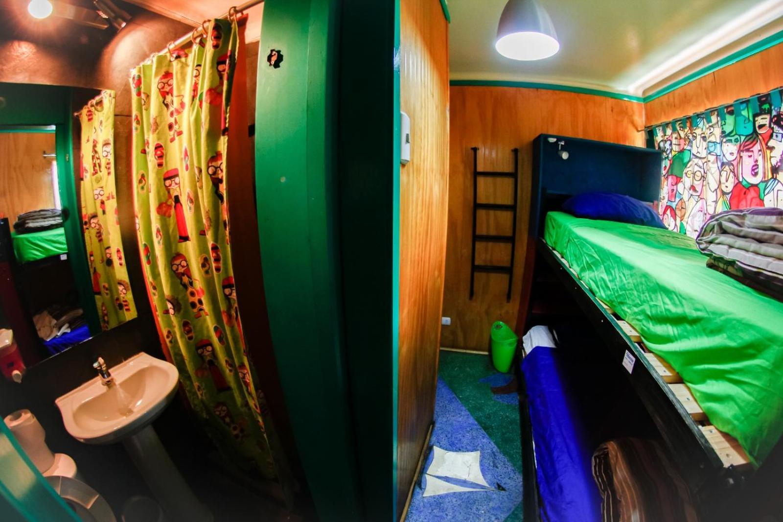 La Casa Azul Hostel Вальпараисо Экстерьер фото