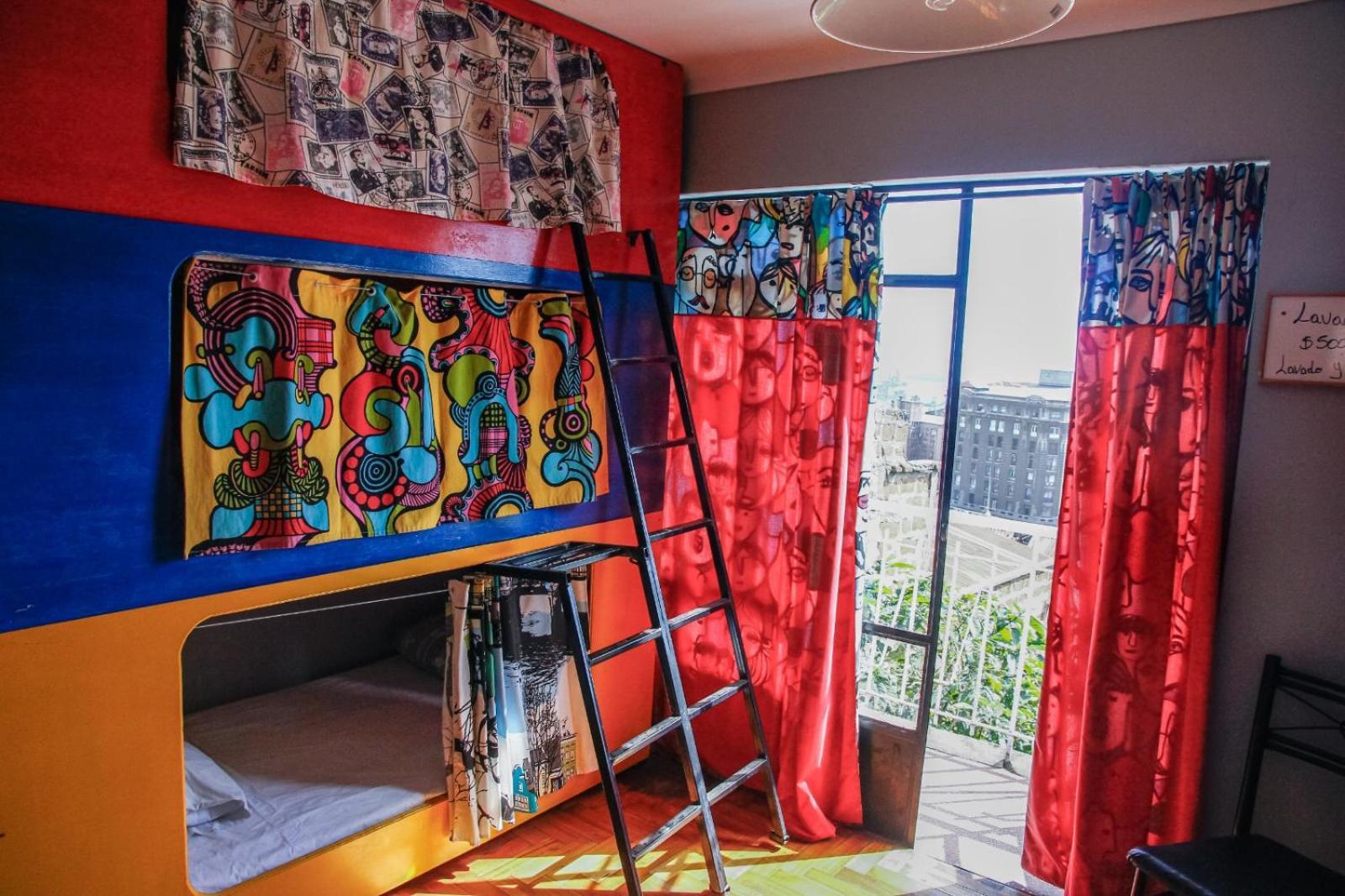 La Casa Azul Hostel Вальпараисо Экстерьер фото