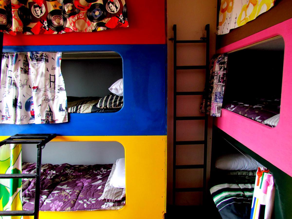 La Casa Azul Hostel Вальпараисо Экстерьер фото