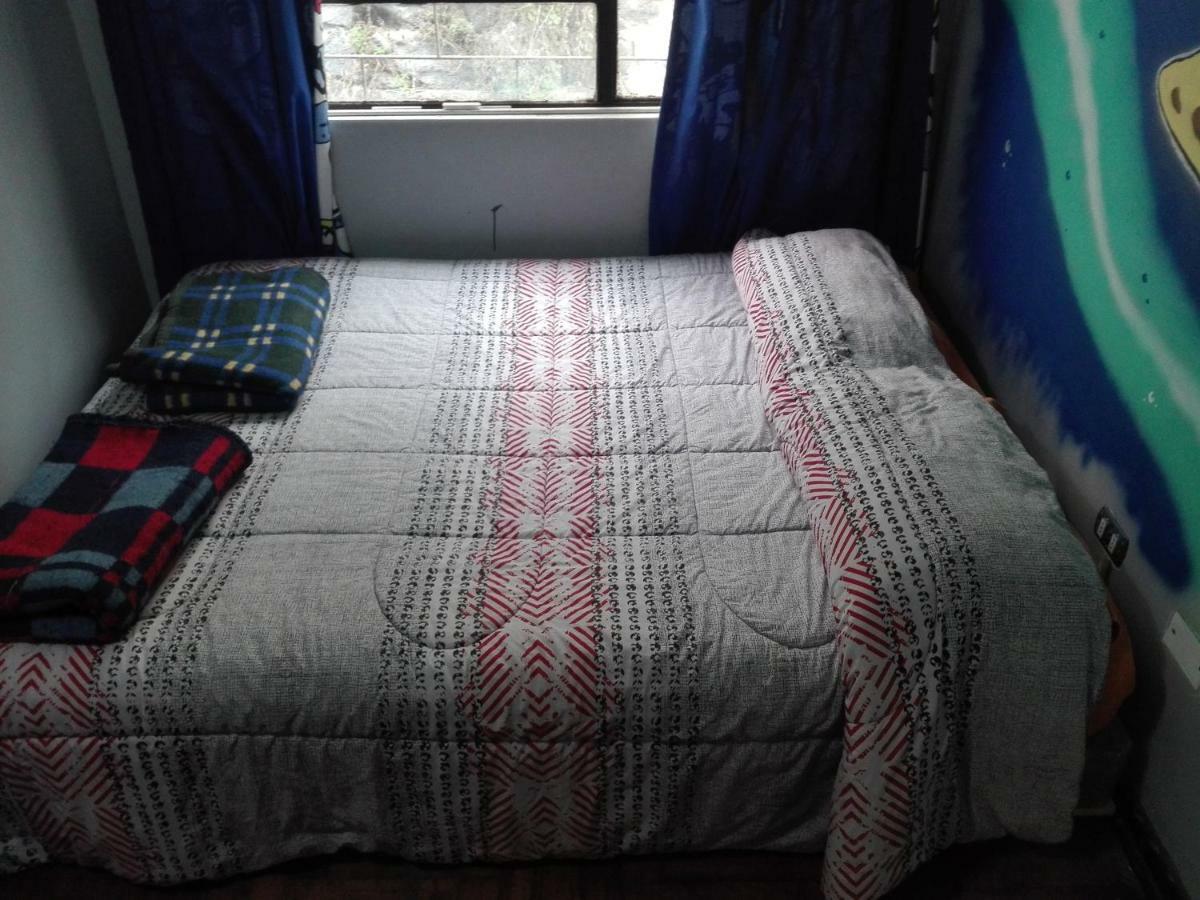 La Casa Azul Hostel Вальпараисо Экстерьер фото
